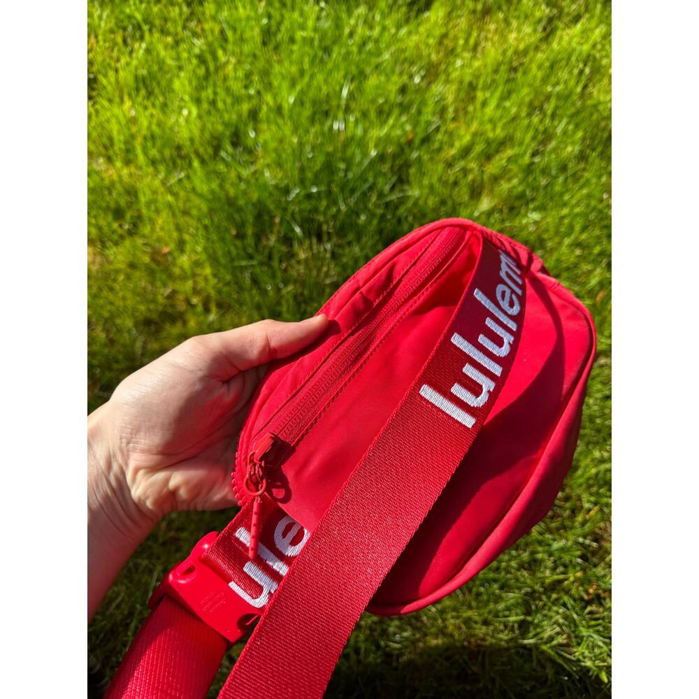 LULULEMON Educator Red Belt Bag Fanny Pack - Picture 4 of 5